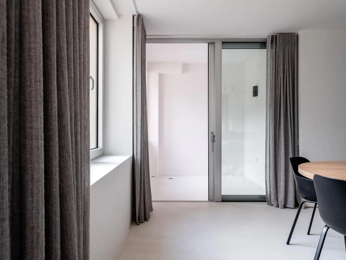 Maison N Gent 0*,