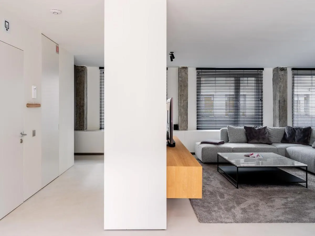 Maison N Gent 0*,