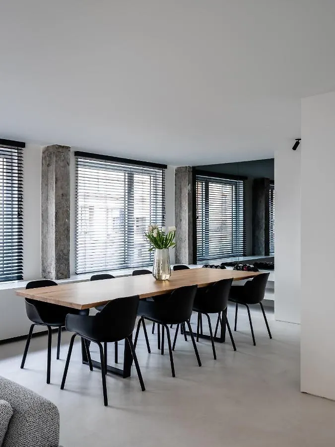 Maison N Gent 0*,